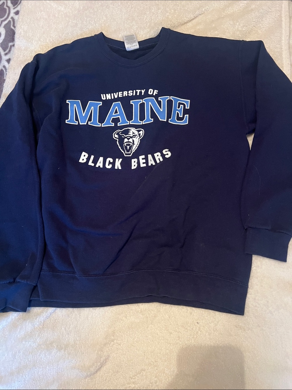 University of Maine Black Bears  sweatshirt size L Unisex